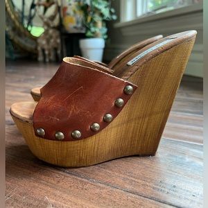 Steve Madden Bazooka Platform Size 5